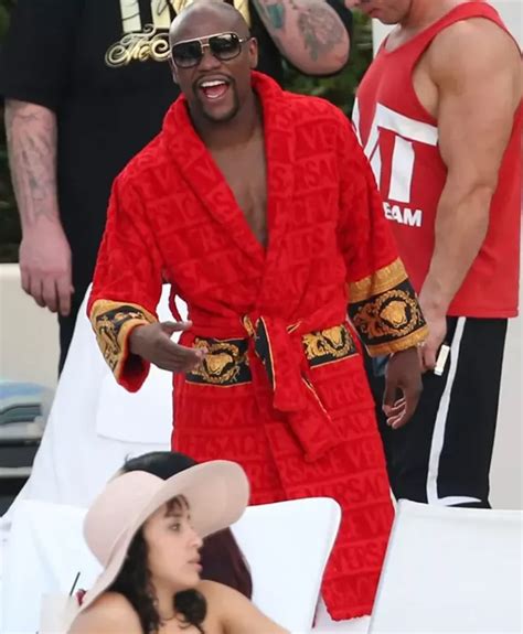 floyd mayweather versace robe|Floyd Mayweather Versace Robe .